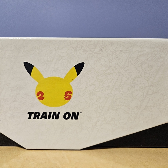 Pokemon celebrations elite trainer box - Picture 6 of 12